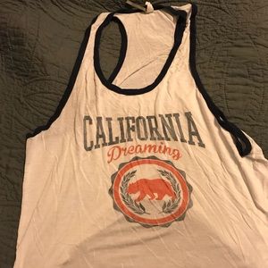 California Top xl white